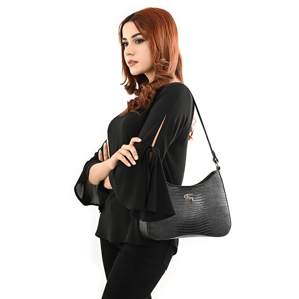 Steez_W_Shoulder_Leather_Bag_Bangladesh_Model_1 W Shoulder Bag
